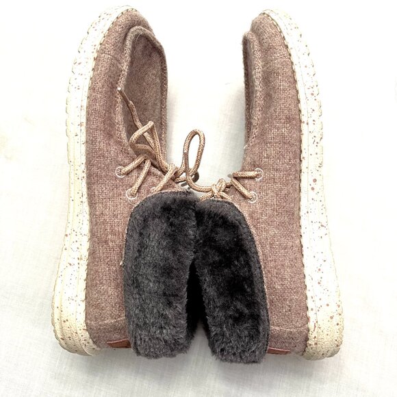 Hey Dude Women's fur lined sneaker booties Size 6 - Picture 10 of 11